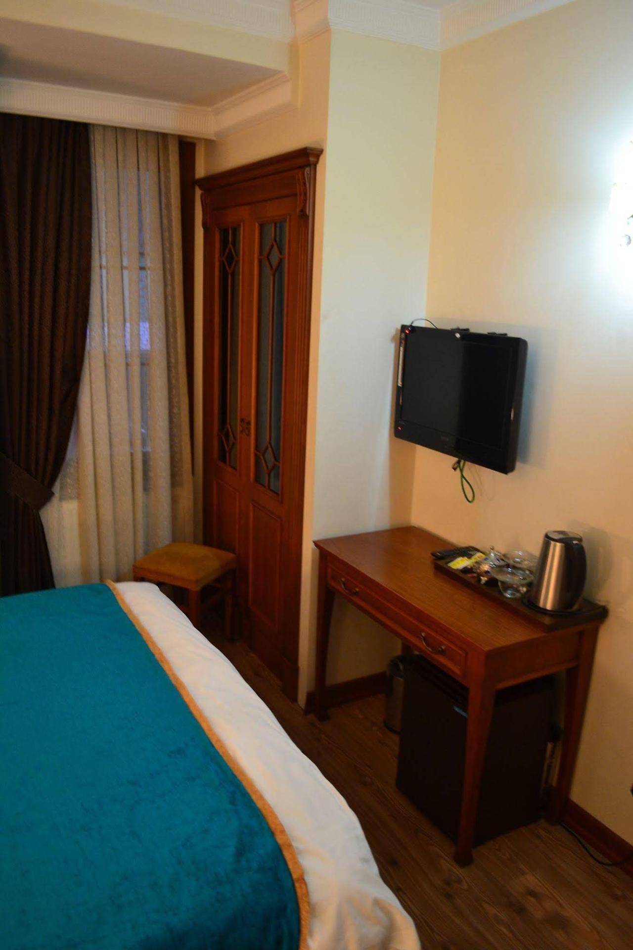 Blue Istanbul Suites Exterior photo