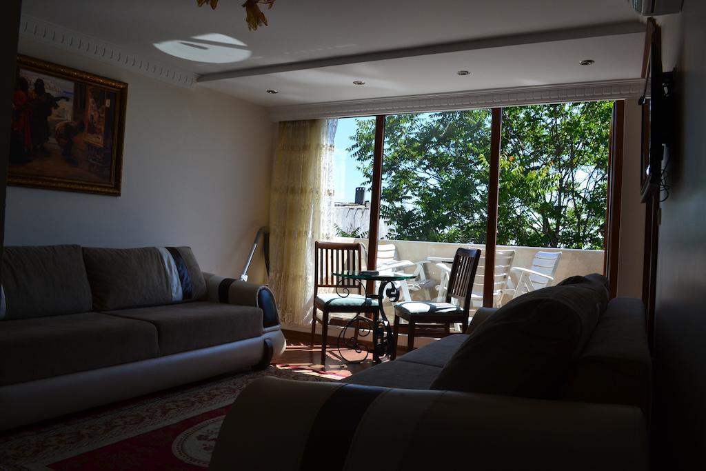 Blue Istanbul Suites Room photo