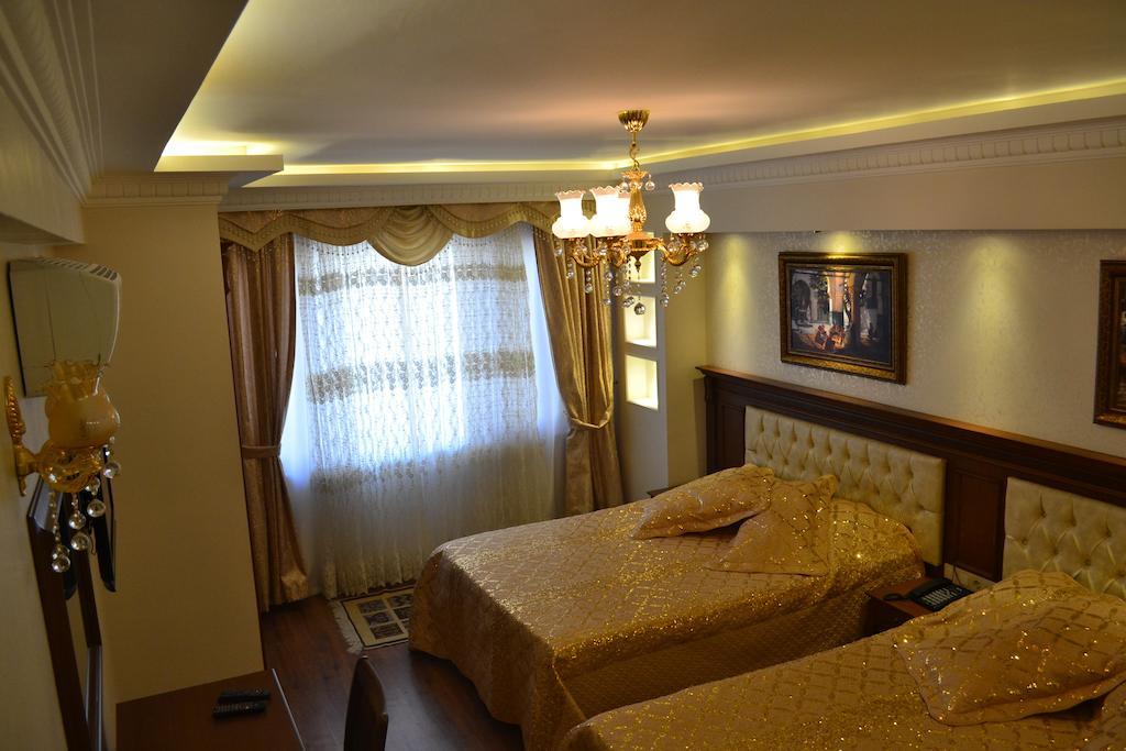Blue Istanbul Suites Room photo