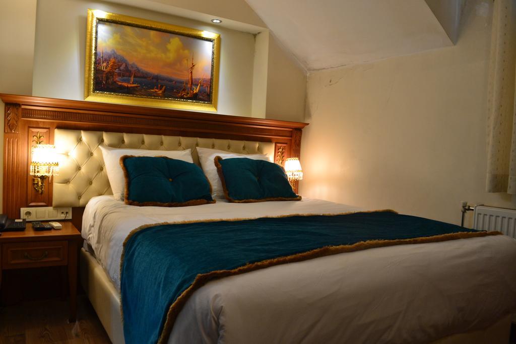 Blue Istanbul Suites Room photo