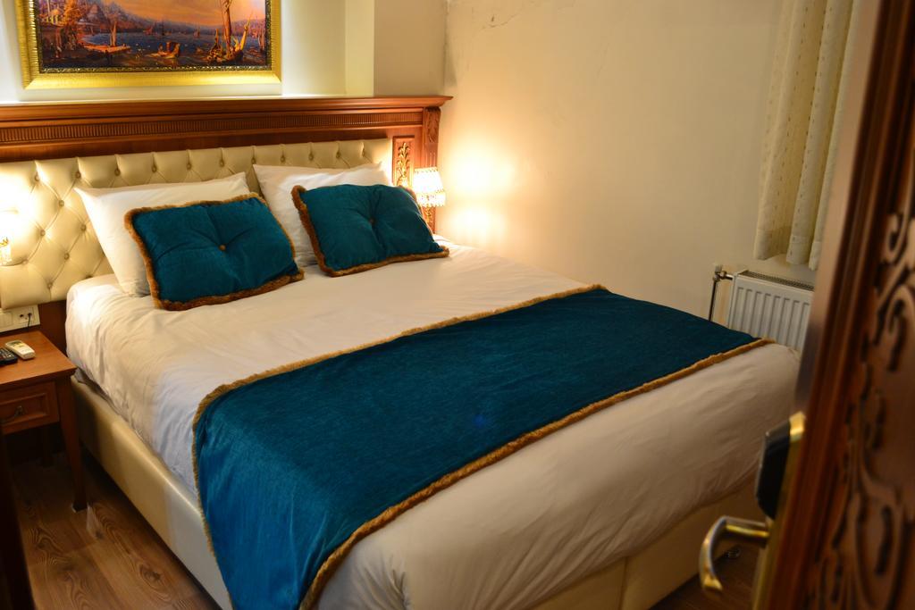 Blue Istanbul Suites Room photo