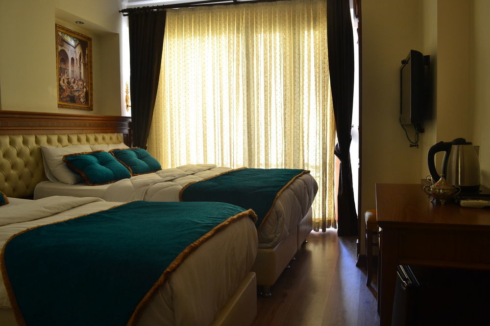 Blue Istanbul Suites Exterior photo
